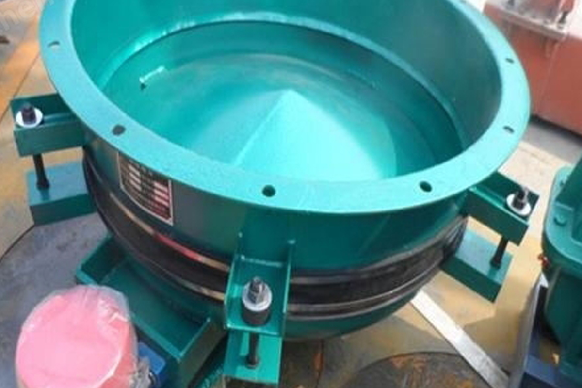 振动给料斗